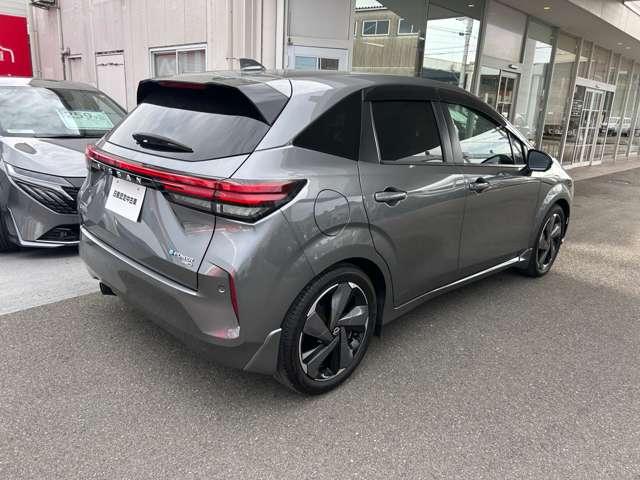 オーラ G FOUR ステア&前席ヒータ LED アラウンドモニタ 日産コネクトナビTV ETC 純正17アルミ 前+車室内ドラレコ 当社新車店下取ワンオーナー車 日産認定中古車保証24ケ月 新車保証継承(3枚目)