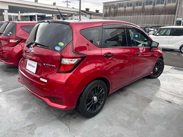 ノート 1.2 e-POWER X ブラックアロー インテリジェントクルーズ アラウンドモニ 障害物ソナー アラウンドビュ-モニター 車線逸脱 LEDランプ スマートキー アクティブクルーズコントロール キーレス ナビTV Wエアバッグ アルミ パワーウインドウ オートエアコン ETC ABS(2枚目)