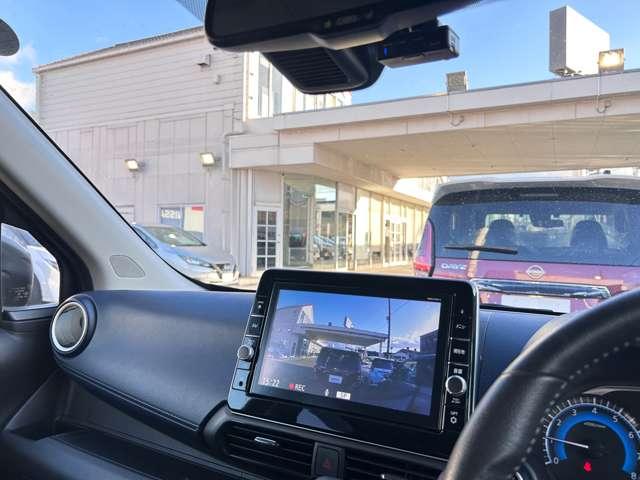 �f�B�[���[�I�v�V�����w�O�h���C�u���R�[�_�[�x�����B�\���̓i�r�̃��j�^�[��ʂōs���܂��B