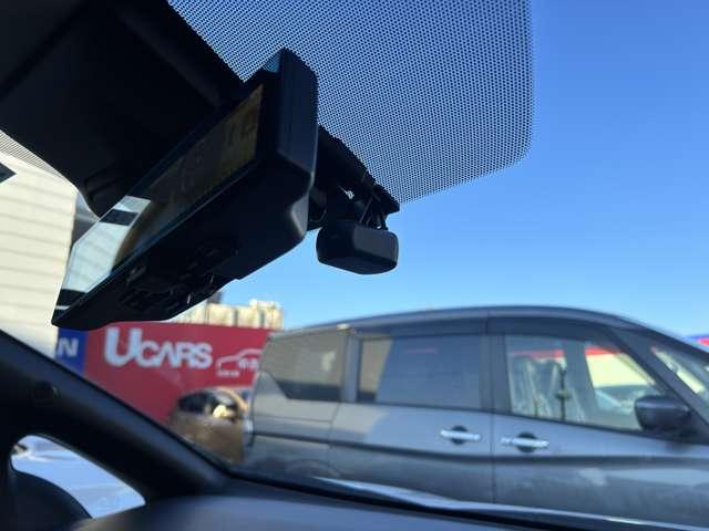 �f�B�[���[�I�v�V�����w�O�{�Ԏ����h���C�u���R�[�_�[�x�����B�\���̓X�}�[�g�t�H���A�v���ɂčs���܂��B