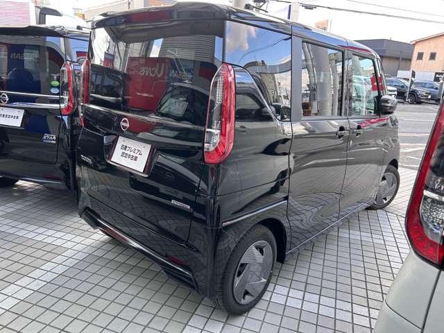 ルークス Ｘターボ　左右ハンズフリーオート　アラウンドモニタ　９インチワイドナビＴＶ　ＨＤＭＩ接続　ＥＴＣ　前＋車室内ドラレコ　ＬＥＤライト　前後踏み間違い防止　当社新車元展示試乗車　新車保証継承（2枚目）