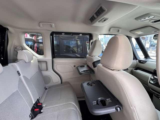 ルークス Ｘターボ　左右ハンズフリーオート　アラウンドモニタ　９インチワイドナビＴＶ　ＨＤＭＩ接続　ＥＴＣ　前＋車室内ドラレコ　ＬＥＤライト　前後踏み間違い防止　当社新車元展示試乗車　新車保証継承（9枚目）