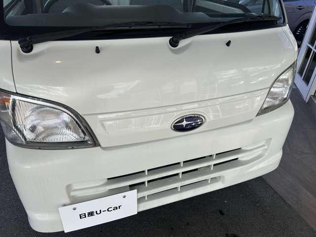 �w�b�h���C�g�̃����Y���ڗ��悤�ȗ򉻂��Ȃ��N���A�ȏ�Ԃ�ۂ��Ă���܂��B