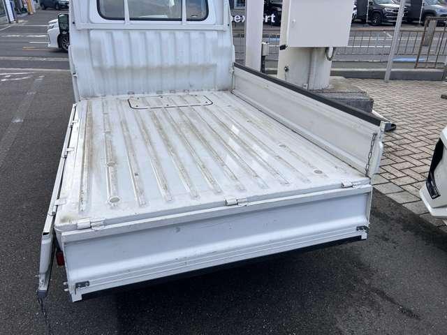 �w�O���J�x�ŉו��̐ςݍ��݂���o�������₷���A���ނ�؍ނȂǁA���܂��܂Ȍ`��̑f�ނ��^���ł��܂��B