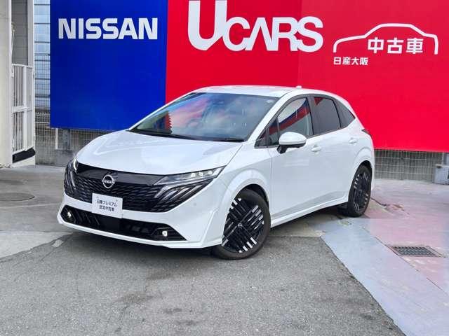 オーラ Ｇ　レザーエディション　ステアリング＆前席ヒータ　プロパイロット　アラウンドモニタ　日産コネクトナビＴＶ　ＢＯＳＥ　ＬＥＤ　前後踏間違防止　純正１７アルミ　当社新車元展示試乗車　新車保証継承　日産認定中古車保証２４ケ月（2枚目）