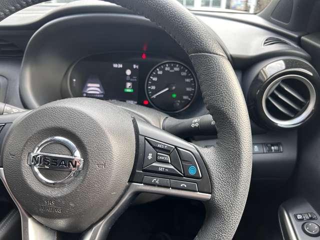 キックス X プロパイロット アラウンドモニタ 9インチワイドナビTV ETC 前後ドラレコ LED 前後踏み間違い防止 純正17アルミ 日産中古車ワイド保証12ケ月(6枚目)