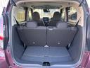 ラゲッジスペースは高さもあり広々。後席収納でさらに広がります。
