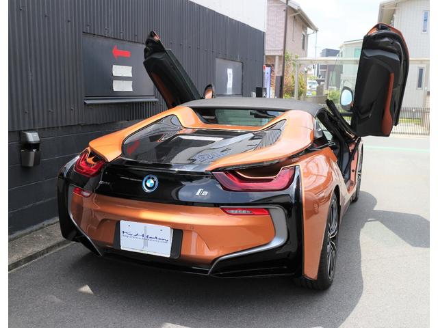 ｉ８ ディーラー車ｉ８ロードスターｉインテリアデザインＡＣＣＡＲＯ　純正ＯＰ２０インチアルミナビＢカメラＥＴＣ（5枚目）