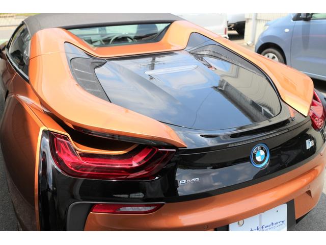 ｉ８ ディーラー車ｉ８ロードスターｉインテリアデザインＡＣＣＡＲＯ　純正ＯＰ２０インチアルミナビＢカメラＥＴＣ（7枚目）