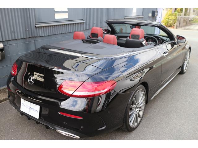 Cクラス C180カブリオレスポーツ レザーエクスクルーシブパッケージ レッドソフトトップ 赤レザーシート AMG19インチアルミ ブラインドスポットモニター LEDヘッドライト パドルシフト(4枚目)