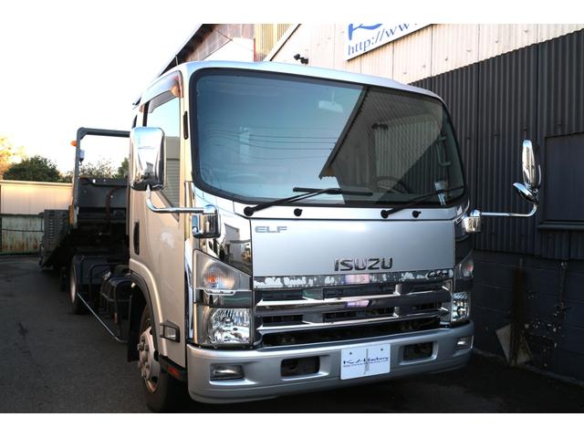 エルフトラック ＳＥカスタム　３ｔ　積載車　新車　ワンオーナー　メッキパネル　サイド煽りレス　丸環フック埋め込み　フロント廻り純正メッキパーツ（2枚目）