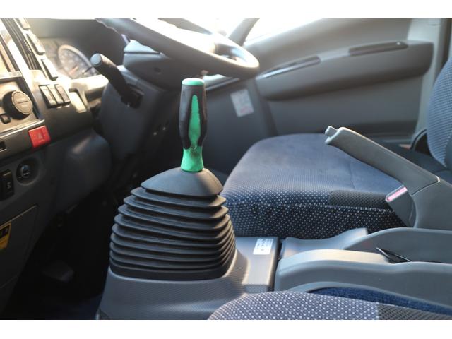 エルフトラック ＳＥカスタム　３ｔ　積載車　新車　ワンオーナー　メッキパネル　サイド煽りレス　丸環フック埋め込み　フロント廻り純正メッキパーツ（33枚目）