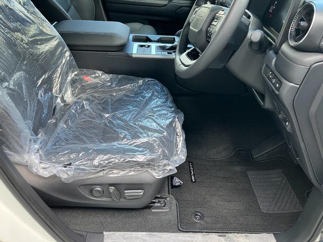 ランドクルーザー250 VX ランドクルーザー250/VX/サンルーフ/全周囲カメラ/レザーシート/レーダークルーズ/7人乗り/デジタルインナーミラー/シートヒーター/パワーバックドア(15枚目)