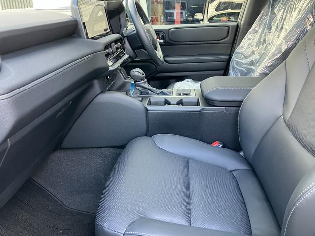 ランドクルーザー250 VX ランドクルーザー250/VX/サンルーフ/全周囲カメラ/レザーシート/レーダークルーズ/7人乗り/デジタルインナーミラー/シートヒーター/パワーバックドア(17枚目)