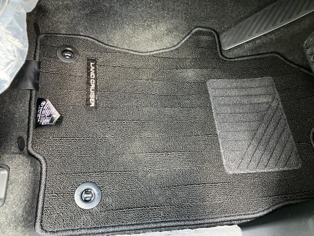 ランドクルーザー250 VX ランドクルーザー250/VX/サンルーフ/全周囲カメラ/レザーシート/レーダークルーズ/7人乗り/デジタルインナーミラー/シートヒーター/パワーバックドア(25枚目)