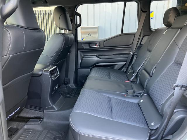 ランドクルーザー２５０ ＶＸ　ランクル２５０／ＶＸ／ワンオーナー／ＥＴＣ／モデリスタ／ＩＧＬＡ／バックカメラ／キャリパーカバー／３６０°カメラ／サンルーフ（32枚目）