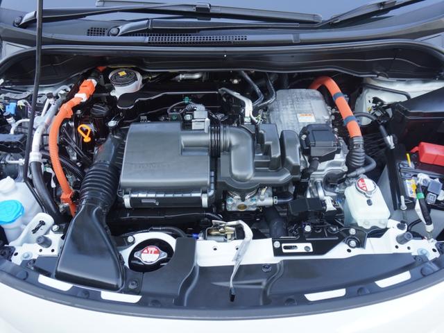 フィット ｅ：ＨＥＶホーム　元弊社デモカー　９型コネクトディスプレイナビ　衝突軽減ブレーキ　渋滞追従機能　急アクセル抑制機能　ＬＥＤオートライト　オートハイビーム　サイド＆カーテンＡＢ　電子パーキング　Ｐセンサー　ＥＴＣ２．０（20枚目）