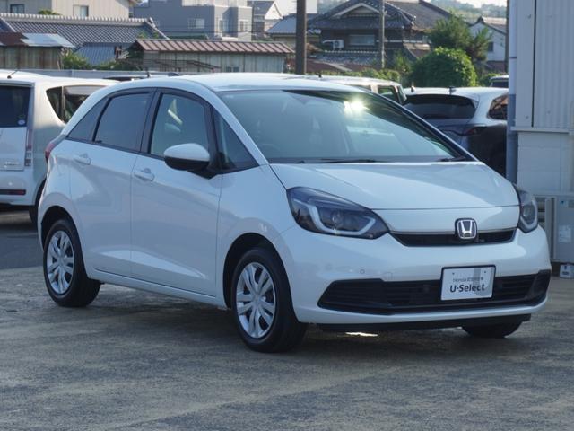 フィット ｅ：ＨＥＶホーム　元弊社デモカー　９型コネクトディスプレイナビ　衝突軽減ブレーキ　渋滞追従機能　急アクセル抑制機能　ＬＥＤオートライト　オートハイビーム　サイド＆カーテンＡＢ　電子パーキング　Ｐセンサー　ＥＴＣ２．０（25枚目）