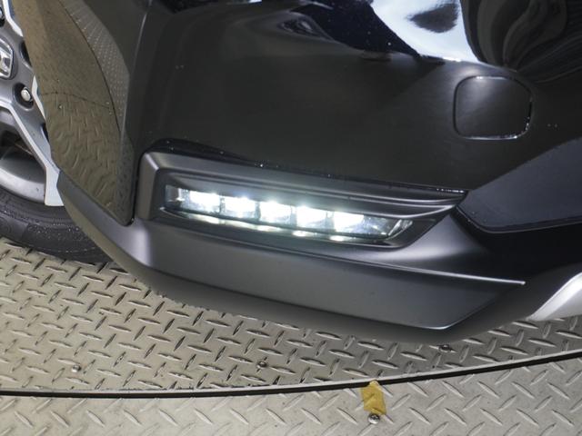 フリード＋ハイブリッド ハイブリッド・クロスターホンダセンシング　タイヤ４本新品交換　９型ナビ　前後ドラレコ　リアカメラ　ＬＥＤオートライト＆フォグ　ＥＴＣ　両側電動スライド　革巻きハンドル　ブルートゥース　オートリトラミラー　ワンオーナー　１５インチアルミ（29枚目）