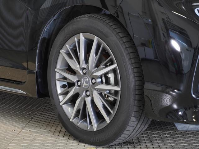 シャトル ハイブリッドＺホンダセンシング　ワンオーナー　８型ナビ　衝突軽減ブレーキ　ナビ連動前後ドラレコ　ＬＥＤオートライト　オートハイビーム　サイド＆カーテンＡＢ　オートリトラミラー　ＥＴＣ　ルーフレール　ブルートゥース　革巻ステアリング（20枚目）