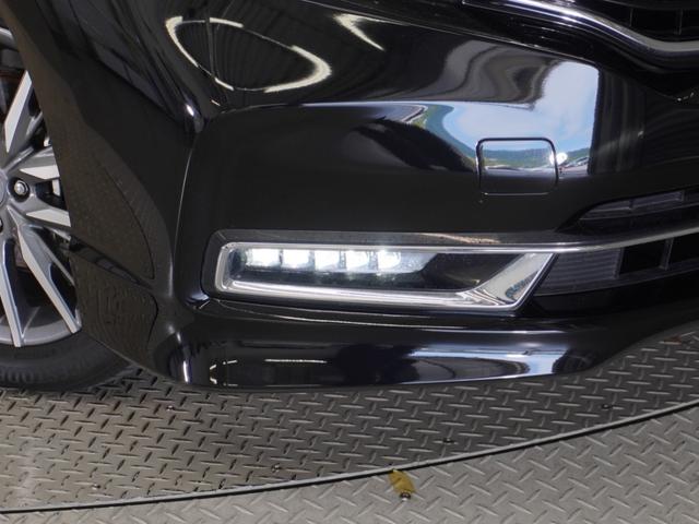 シャトル ハイブリッドＺホンダセンシング　ワンオーナー　８型ナビ　衝突軽減ブレーキ　ナビ連動前後ドラレコ　ＬＥＤオートライト　オートハイビーム　サイド＆カーテンＡＢ　オートリトラミラー　ＥＴＣ　ルーフレール　ブルートゥース　革巻ステアリング（31枚目）