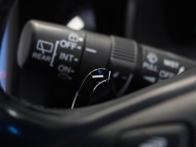 シャトル ハイブリッドＺホンダセンシング　ワンオーナー　８型ナビ　衝突軽減ブレーキ　ナビ連動前後ドラレコ　ＬＥＤオートライト　オートハイビーム　サイド＆カーテンＡＢ　オートリトラミラー　ＥＴＣ　ルーフレール　ブルートゥース　革巻ステアリング（52枚目）