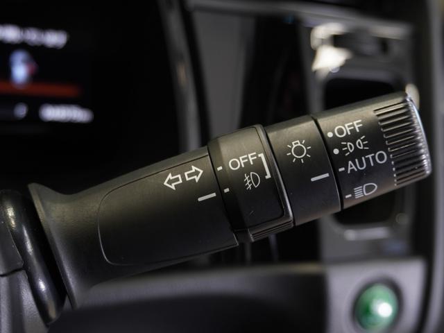 シャトル ハイブリッドＺホンダセンシング　ワンオーナー　８型ナビ　衝突軽減ブレーキ　ナビ連動前後ドラレコ　ＬＥＤオートライト　オートハイビーム　サイド＆カーテンＡＢ　オートリトラミラー　ＥＴＣ　ルーフレール　ブルートゥース　革巻ステアリング（54枚目）