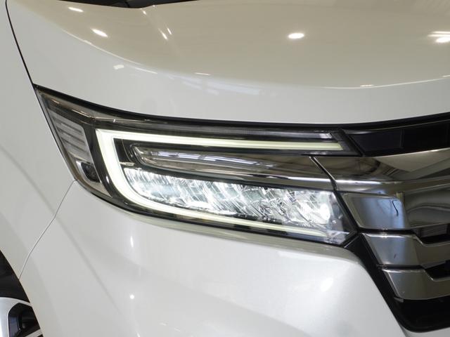 ステップワゴンスパーダ スパーダホンダセンシング　７人乗り　わくわくゲート　１０型ナビ　衝突軽減ブレーキ　ナビ連動ドラレコ　ＬＥＤオートライト　両側ＰＳＤ　革巻ステアリング　シートバックテーブル　ブルートゥース　音楽録音機能　ＵＳＢ　ＥＴＣ　Ｒカメラ（9枚目）
