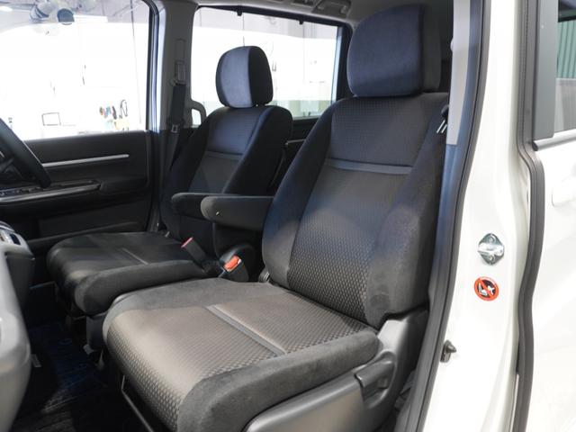 ステップワゴンスパーダ スパーダホンダセンシング　７人乗り　わくわくゲート　１０型ナビ　衝突軽減ブレーキ　ナビ連動ドラレコ　ＬＥＤオートライト　両側ＰＳＤ　革巻ステアリング　シートバックテーブル　ブルートゥース　音楽録音機能　ＵＳＢ　ＥＴＣ　Ｒカメラ（14枚目）