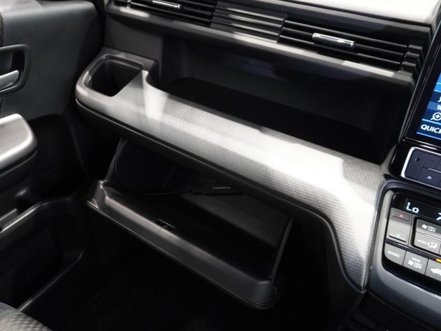 ステップワゴンスパーダ スパーダホンダセンシング　７人乗り　わくわくゲート　１０型ナビ　衝突軽減ブレーキ　ナビ連動ドラレコ　ＬＥＤオートライト　両側ＰＳＤ　革巻ステアリング　シートバックテーブル　ブルートゥース　音楽録音機能　ＵＳＢ　ＥＴＣ　Ｒカメラ（41枚目）