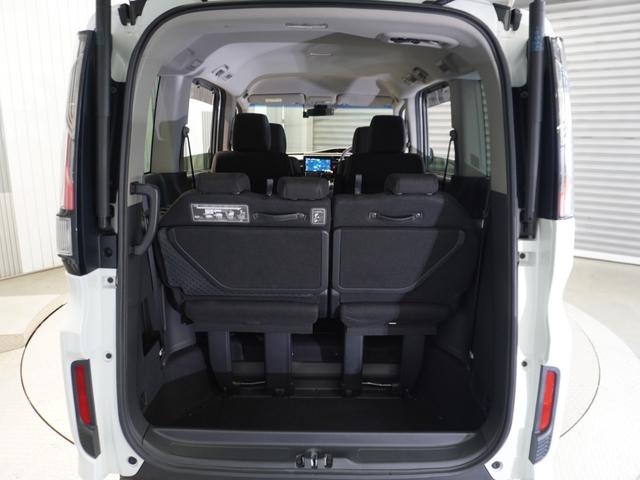 ステップワゴンスパーダ スパーダホンダセンシング　７人乗り　わくわくゲート　１０型ナビ　衝突軽減ブレーキ　ナビ連動ドラレコ　ＬＥＤオートライト　両側ＰＳＤ　革巻ステアリング　シートバックテーブル　ブルートゥース　音楽録音機能　ＵＳＢ　ＥＴＣ　Ｒカメラ（65枚目）