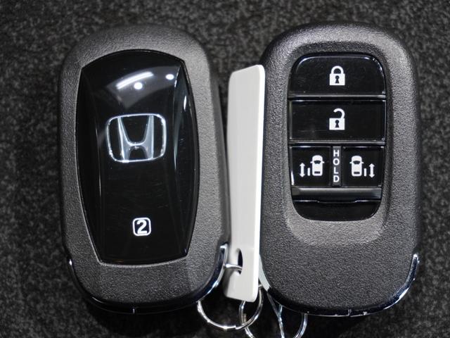 N-BOXカスタム ターボ 元当社デモカー 9型コネクトナビ 衝突軽減ブレーキ 急アクセル抑制機能 ナビ連動ドラレコ Pセンサー サイド&カーテンAB 両側PSD シートヒーター 電子パーキング ブレーキホールド ETC(40枚目)