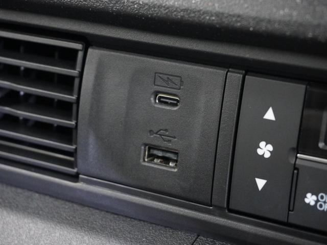 N-BOXカスタム ターボ 元当社デモカー 9型コネクトナビ 衝突軽減ブレーキ 急アクセル抑制機能 ナビ連動ドラレコ Pセンサー サイド&カーテンAB 両側PSD シートヒーター 電子パーキング ブレーキホールド ETC(43枚目)