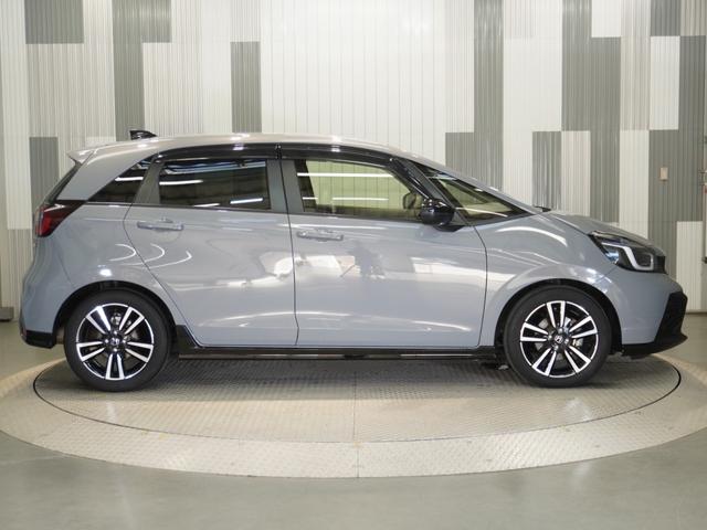 フィット e:HEVRS ワンオーナー 9型ナビ ナビ連動前後ドラレコ 衝突軽減ブレーキ 急アクセル抑制機能 サイド&カーテンAB LEDオートライト オートハイビーム パーキングセンサー ブレーキホールド Rカメラ ETC(27枚目)