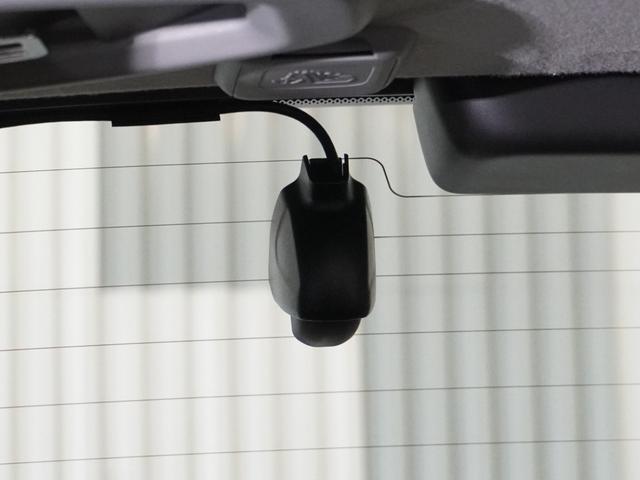 フィット e:HEVRS ワンオーナー 9型ナビ ナビ連動前後ドラレコ 衝突軽減ブレーキ 急アクセル抑制機能 サイド&カーテンAB LEDオートライト オートハイビーム パーキングセンサー ブレーキホールド Rカメラ ETC(53枚目)