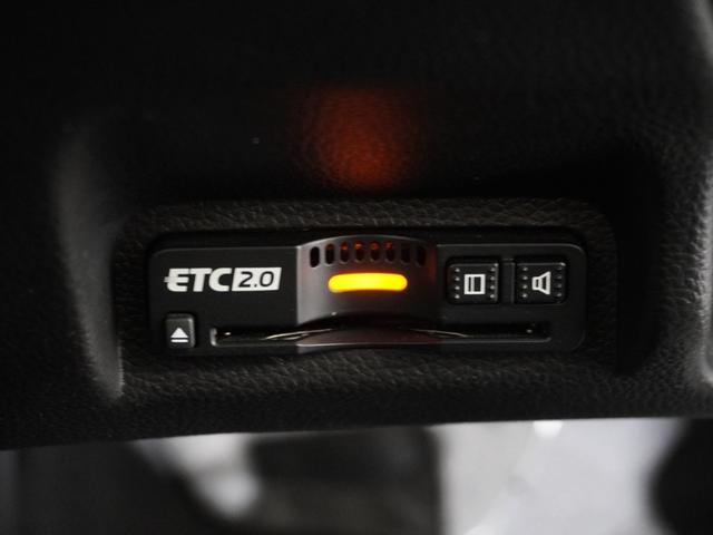 ヴェゼル ｅ：ＨＥＶＺ　コネクトナビ　前後ドラレコ　後方車両検知　シートヒーター　電動テールゲート　リアカメラ　ＥＴＣ２．０　渋滞追従　ＬＥＤオートライト＆フォグ　前後障害物センサー　ブルートゥース　ワンオーナー（4枚目）