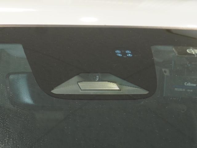 ヴェゼル ｅ：ＨＥＶＺ　コネクトナビ　前後ドラレコ　後方車両検知　シートヒーター　電動テールゲート　リアカメラ　ＥＴＣ２．０　渋滞追従　ＬＥＤオートライト＆フォグ　前後障害物センサー　ブルートゥース　ワンオーナー（12枚目）