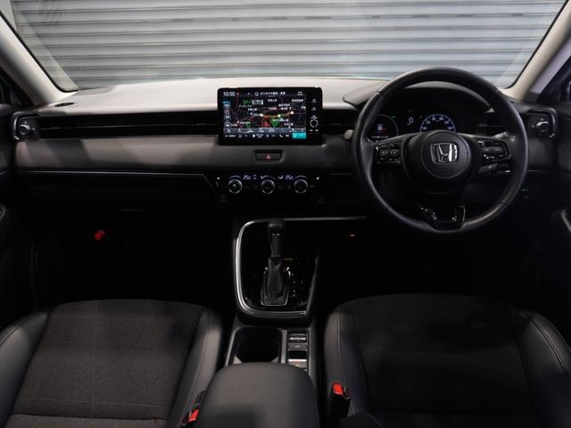 ヴェゼル ｅ：ＨＥＶＺ　コネクトナビ　前後ドラレコ　後方車両検知　シートヒーター　電動テールゲート　リアカメラ　ＥＴＣ２．０　渋滞追従　ＬＥＤオートライト＆フォグ　前後障害物センサー　ブルートゥース　ワンオーナー（13枚目）