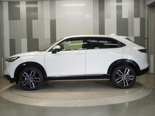 ヴェゼル ｅ：ＨＥＶＺ　コネクトナビ　前後ドラレコ　後方車両検知　シートヒーター　電動テールゲート　リアカメラ　ＥＴＣ２．０　渋滞追従　ＬＥＤオートライト＆フォグ　前後障害物センサー　ブルートゥース　ワンオーナー（24枚目）