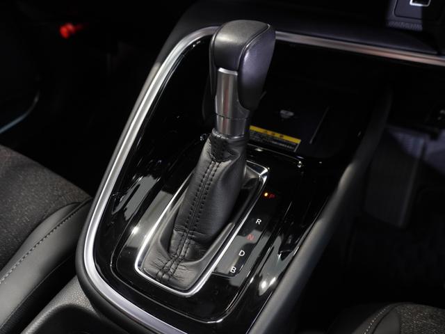 ヴェゼル ｅ：ＨＥＶＺ　コネクトナビ　前後ドラレコ　後方車両検知　シートヒーター　電動テールゲート　リアカメラ　ＥＴＣ２．０　渋滞追従　ＬＥＤオートライト＆フォグ　前後障害物センサー　ブルートゥース　ワンオーナー（46枚目）