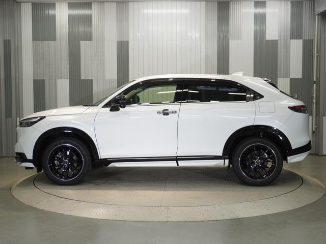 ヴェゼル e:HEVZ 9型コネクトナビ 無限サイレンサー 前後ドラレコ 後方車両検知 Rカメラ シートヒーター ETC2.0 前後障害物センサー LEDオートライト&フォグ 前後ロアスカート 電動テールゲート ワンオーナー(24枚目)