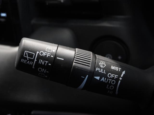 ヴェゼル e:HEVZ 9型コネクトナビ 無限サイレンサー 前後ドラレコ 後方車両検知 Rカメラ シートヒーター ETC2.0 前後障害物センサー LEDオートライト&フォグ 前後ロアスカート 電動テールゲート ワンオーナー(65枚目)