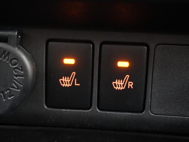 ルーミー カスタムＧ　７型純正ナビ　フルセグ　ＣＤ録音機能　純正ドライブレコーダー　衝突回避支援ブレーキ（スマートアシストＩＩＩ　誤発信抑制機能（前後）ＬＥＤヘッドライト　オートハイトビーム（17枚目）