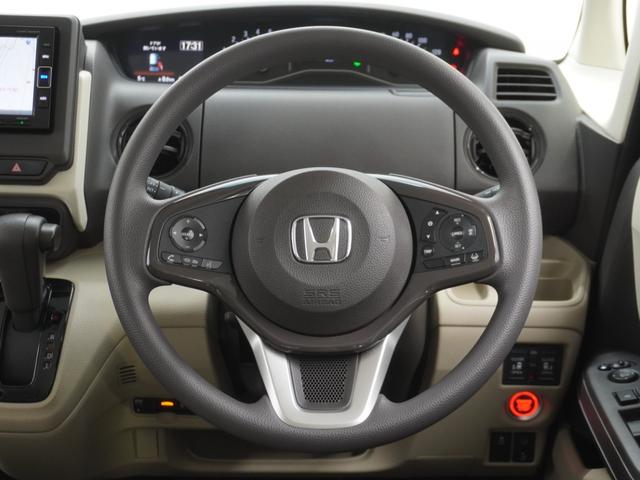 ���n���h���E�C���p�l�V�t�g���V�t�g�m�u�̓C���p�l�ɔz�u����Ă���̂ŁA�^�]�ȁ̏���Ȃ̈ړ����ȒP�B