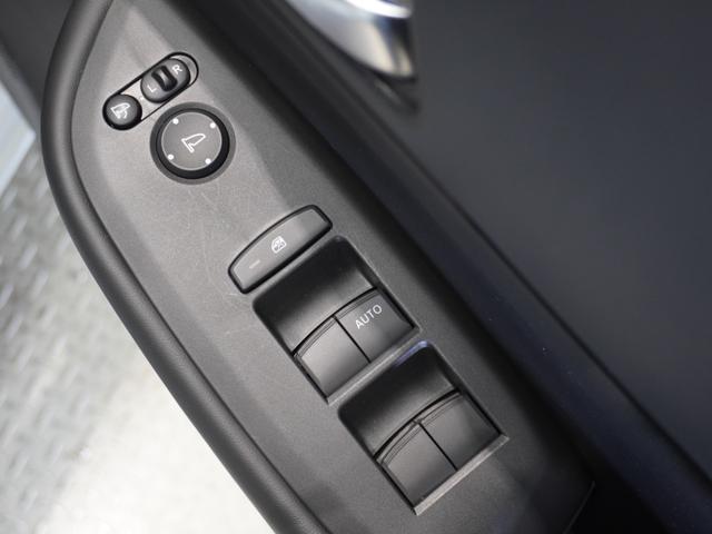 フィット ｅ：ＨＥＶホーム　当社デモカー　純正９型メモリーナビ　フルセグ　ミュージックラック　ＤＶＤｂｌｕｅｔｏｏｔｈホンダセンシング　渋滞追従　ＬＥＤヘッドライト　ＥＴＣ　純正ドライブレコーダー　リアカメラ（52枚目）