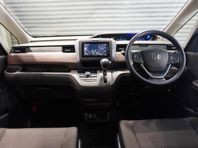 フリード Ｇ・ホンダセンシング　純正７型メモリーナビ　フルセグ　ＣＤ　ＤＶＤ　Ｂｌｕｅｔｏｏｔｈ　ＵＳＢ　ホンダセンシング　ＬＥＤヘッドライト　ＥＴＣ　純正前後ドライブレコーダー　両側パワースライドドア　前席シートヒーター（13枚目）