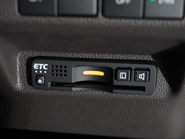 フリード Ｇ・ホンダセンシング　純正７型メモリーナビ　フルセグ　ＣＤ　ＤＶＤ　Ｂｌｕｅｔｏｏｔｈ　ＵＳＢ　ホンダセンシング　ＬＥＤヘッドライト　ＥＴＣ　純正前後ドライブレコーダー　両側パワースライドドア　前席シートヒーター（18枚目）