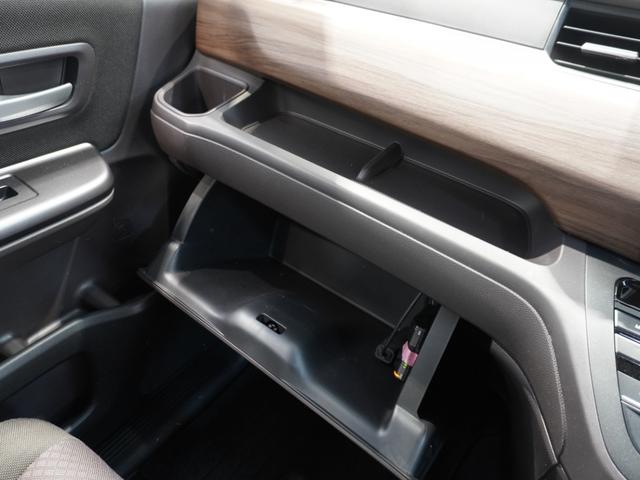 フリード Ｇ・ホンダセンシング　純正７型メモリーナビ　フルセグ　ＣＤ　ＤＶＤ　Ｂｌｕｅｔｏｏｔｈ　ＵＳＢ　ホンダセンシング　ＬＥＤヘッドライト　ＥＴＣ　純正前後ドライブレコーダー　両側パワースライドドア　前席シートヒーター（39枚目）