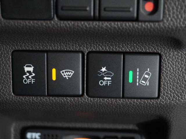 フリード Ｇ・ホンダセンシング　純正７型メモリーナビ　フルセグ　ＣＤ　ＤＶＤ　Ｂｌｕｅｔｏｏｔｈ　ＵＳＢ　ホンダセンシング　ＬＥＤヘッドライト　ＥＴＣ　純正前後ドライブレコーダー　両側パワースライドドア　前席シートヒーター（57枚目）