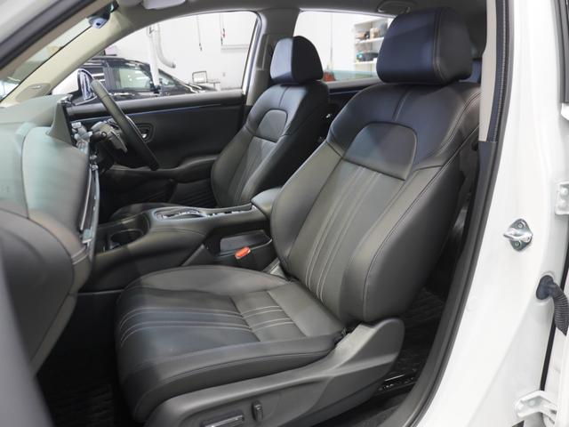 �y�t�����g�V�[�g�z���炾���݂��ނ悤�Ȍ`��Ńz�[���h��������A�����O�h���C�u�ł����ɂ����V�[�g�B���̐Ȃ̂�Ƃ���l�����w�ʌ`��ȂǁA�@�\�𓥂܂��Ȃ���X�}�[�g�ȃf�U�C���I